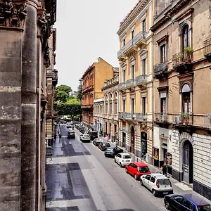 Nocleg ze śniadaniem Giardino Bellini-centro, Katania